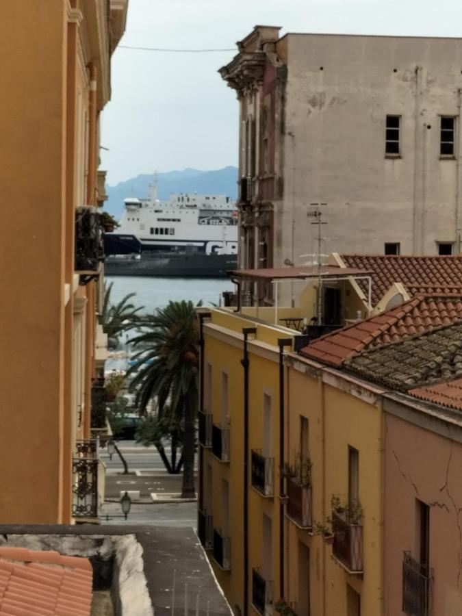 Rosa'S Apartment With Terrace Κάλιαρι Εξωτερικό φωτογραφία