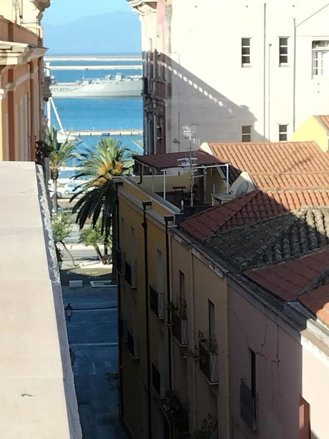 Rosa'S Apartment With Terrace Κάλιαρι Εξωτερικό φωτογραφία