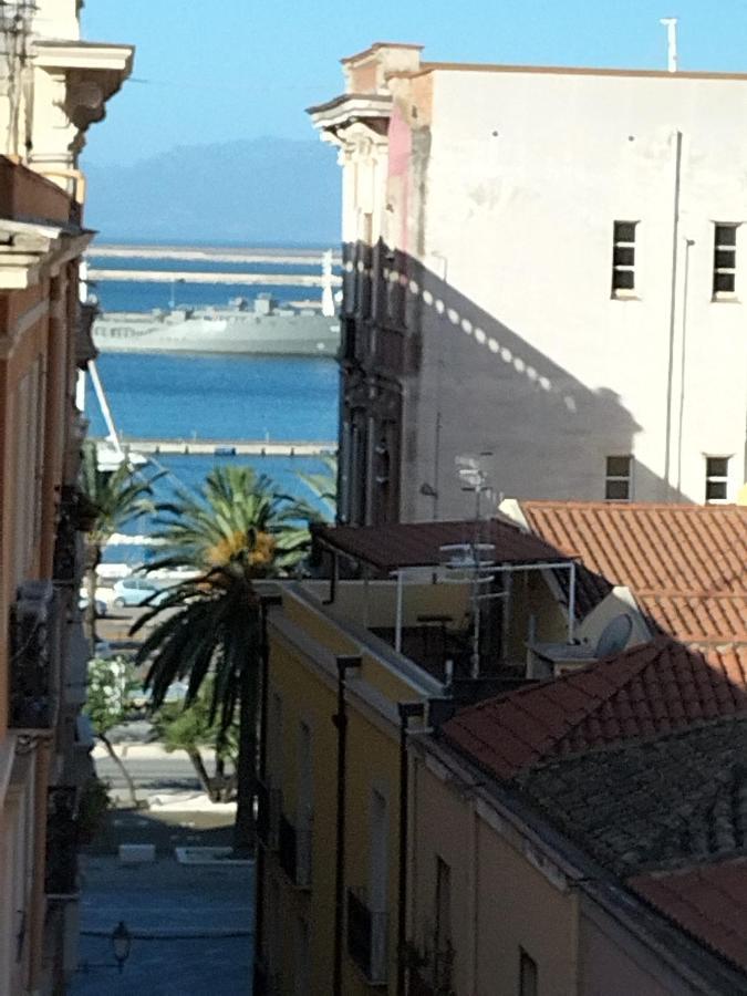 Rosa'S Apartment With Terrace Κάλιαρι Εξωτερικό φωτογραφία